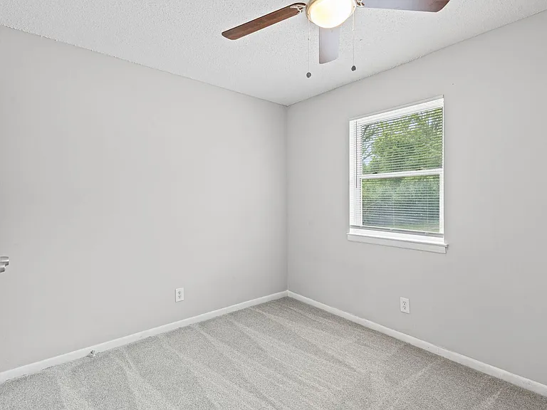 Redwood Village Townhomes — Photo 19