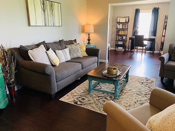 4th image of 401 Eastwood Pl