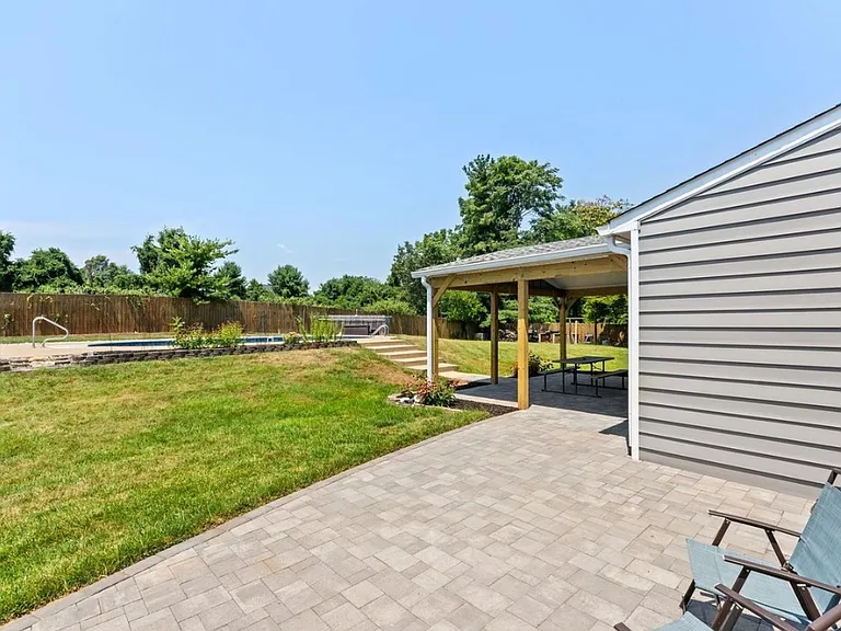 8158 Poplar Grove Dr — Photo 42