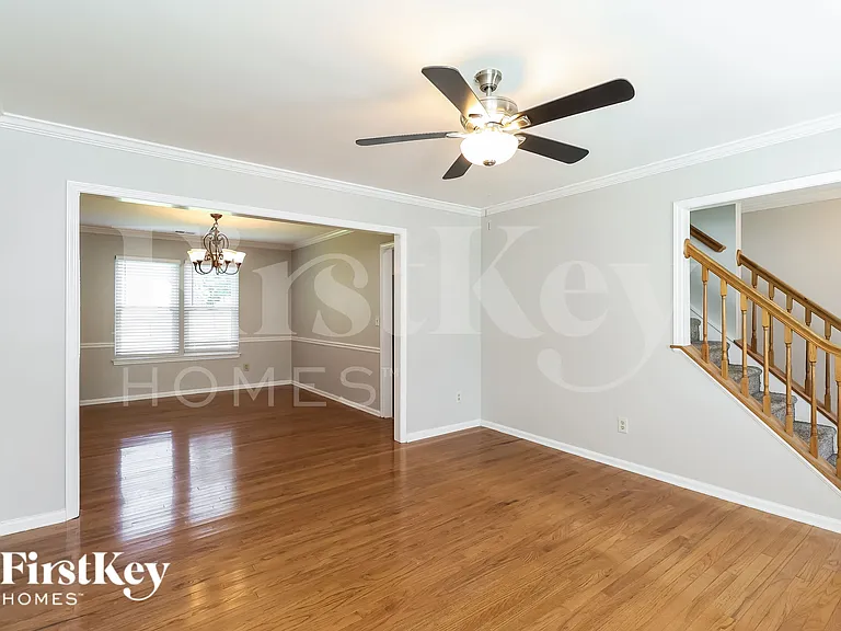 1302 Sweetgum Ln — Photo 5