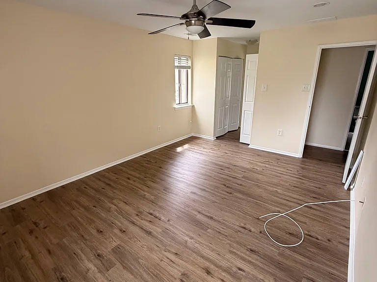252 Kips Ct #252 — Photo 14