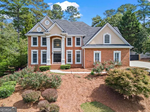 730 Vinings Estates Dr SE, Atlanta, GA 30126