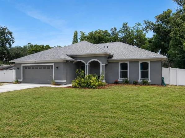 219 Willow Bend Pkwy, Lutz, FL 33549