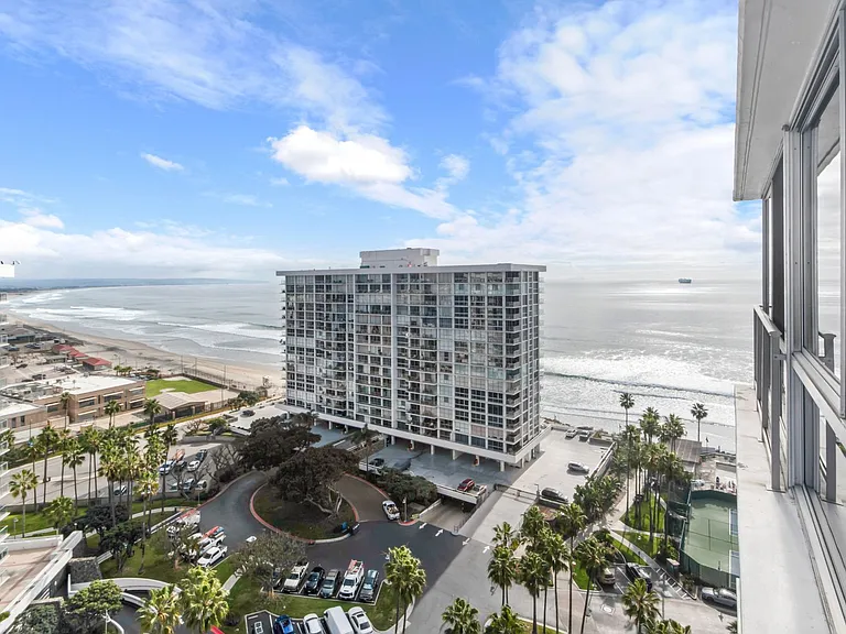 1810 Avenida Del Mundo #1609 — Photo 10