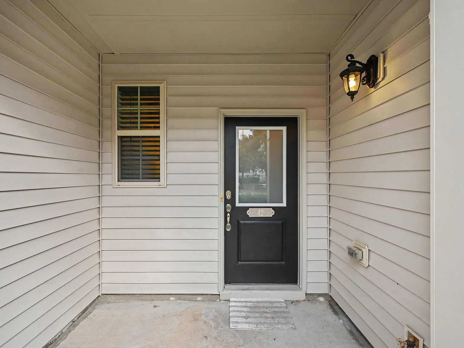 3 bed, 2.5 bath, 1795 sqft, $2,250 — Photo 3