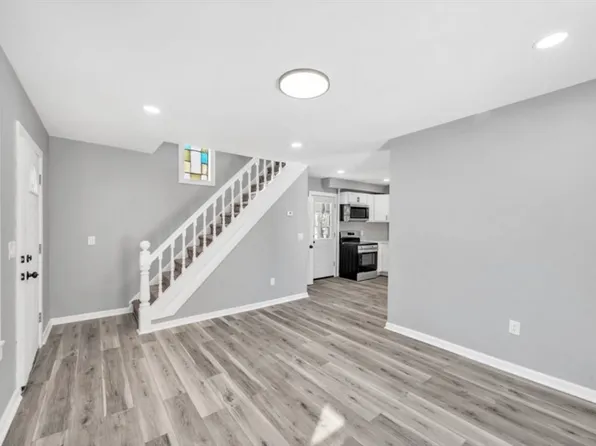 248 Parker St, Springfield, MA 01151