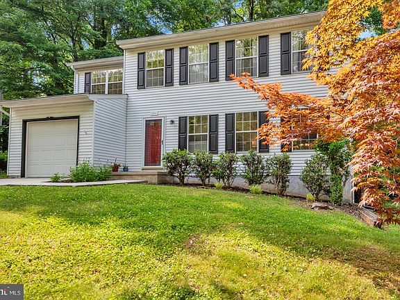 3rd image of 1256 Crowell Ct