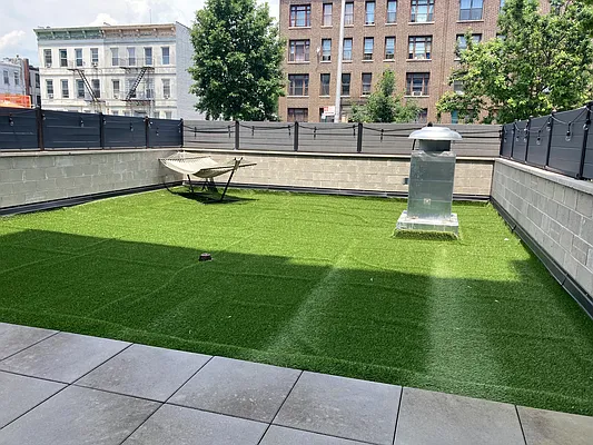 Rented by Compass | media 38