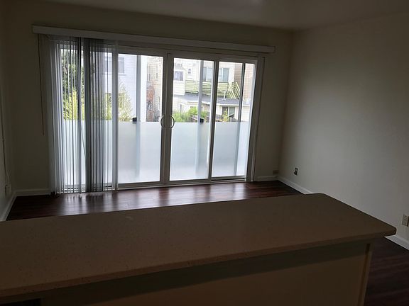 2nd image of 363 19th Ave APT 3
