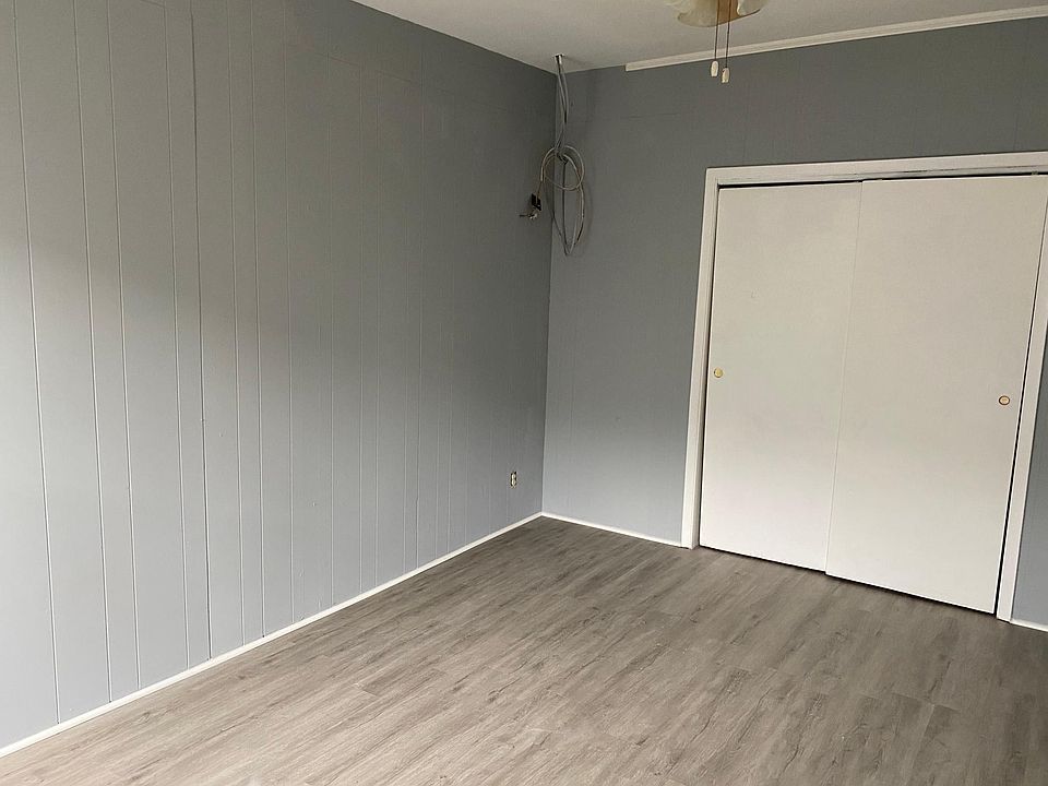 1st image of 4916 Forest Ave #7