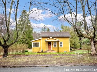 1111 2nd St, Pentwater, MI
