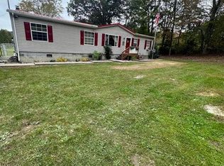 460 Browns Rd, Fayetteville, WV 25840