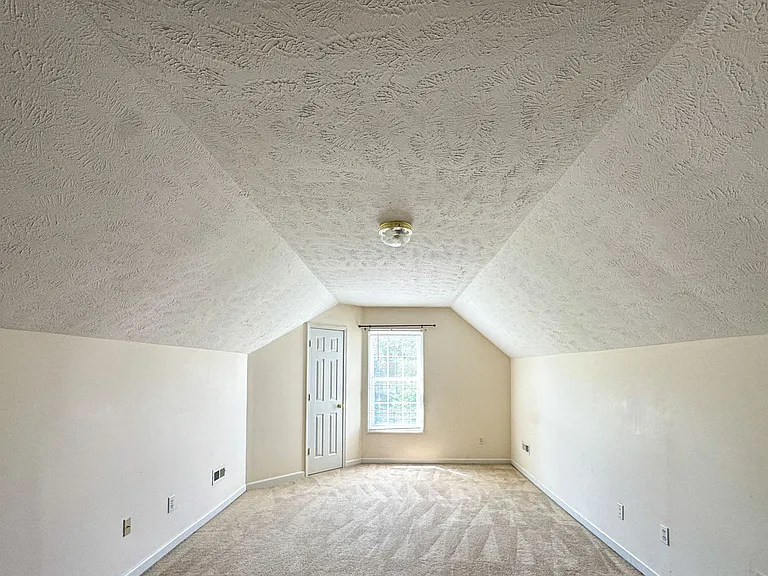 118 Jefferson Dr — Photo 13