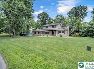228 Woodland Dr, Nazareth, PA 18064