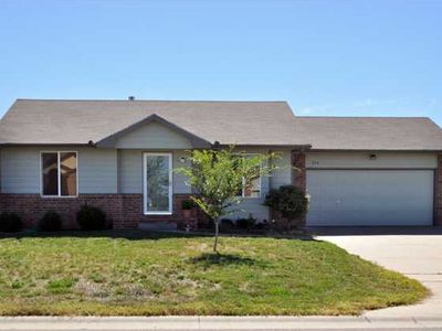 754 S Eastridge St, Valley Center, KS, 67147