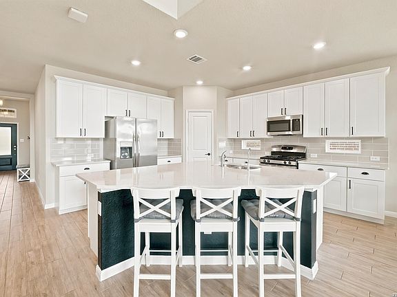 3rd image of 15212 CHESHIRE WAY