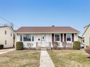 1138 S 26th St, Manitowoc, WI 54220