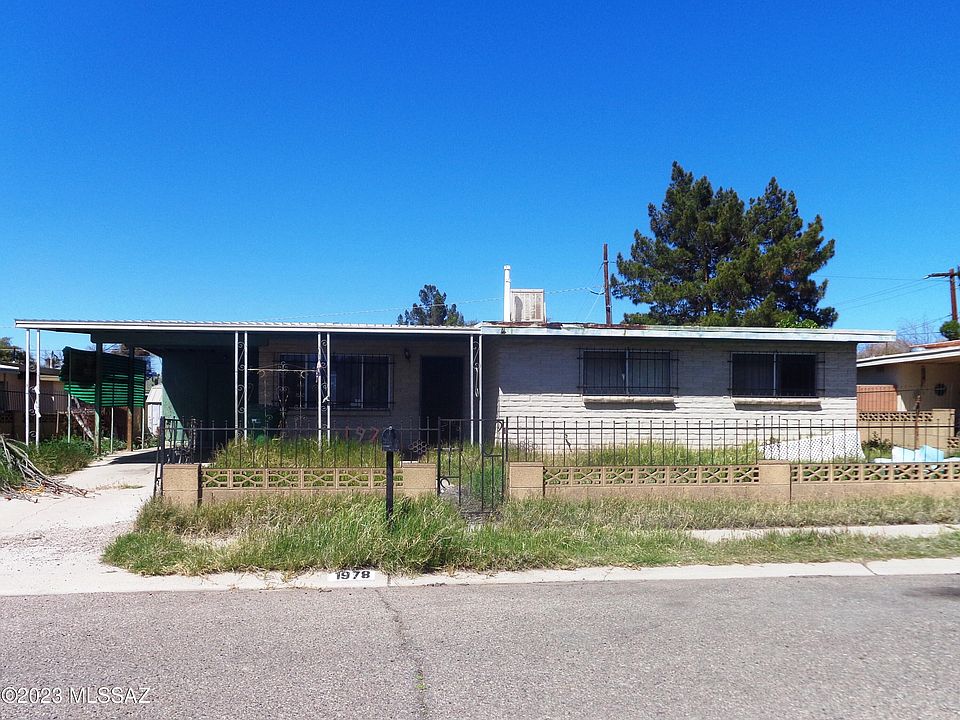 1st image of 1978 W La Osa Dr