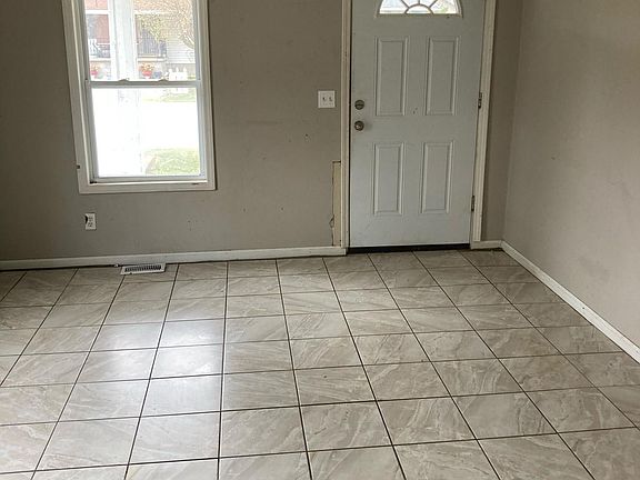 Front Room/Living Room