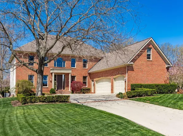 6146 Balmoral Dr, Dublin, OH 43017