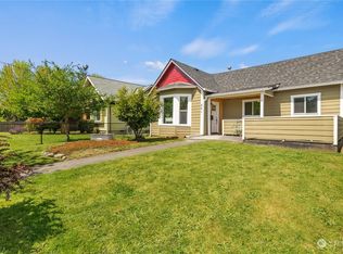 861 S 40th St, Tacoma, WA