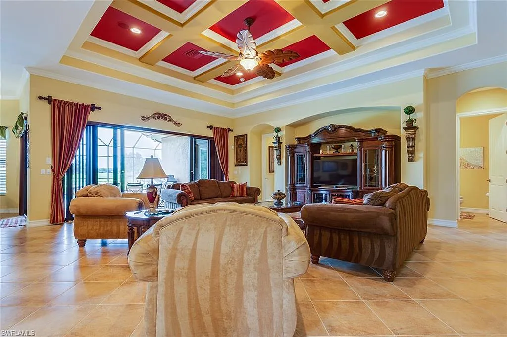 3 bed, 2.5 bath, 2481 sqft, $14,000 — Photo 3