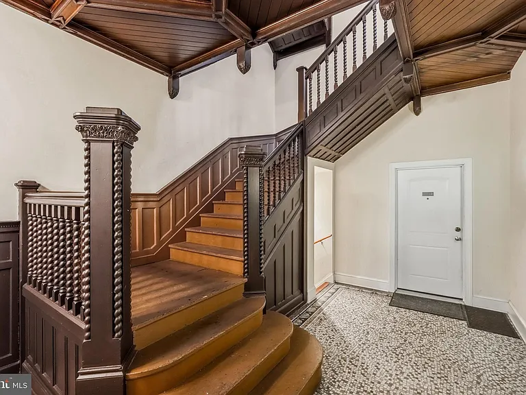 265 S 22nd St #3R — Photo 4