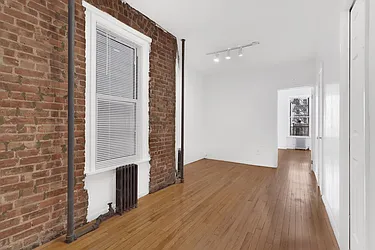 Rented by Cooper & Cooper Real Estate