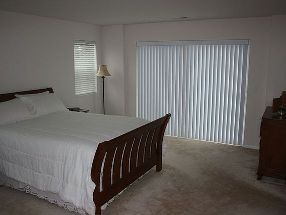 Large master bed room.