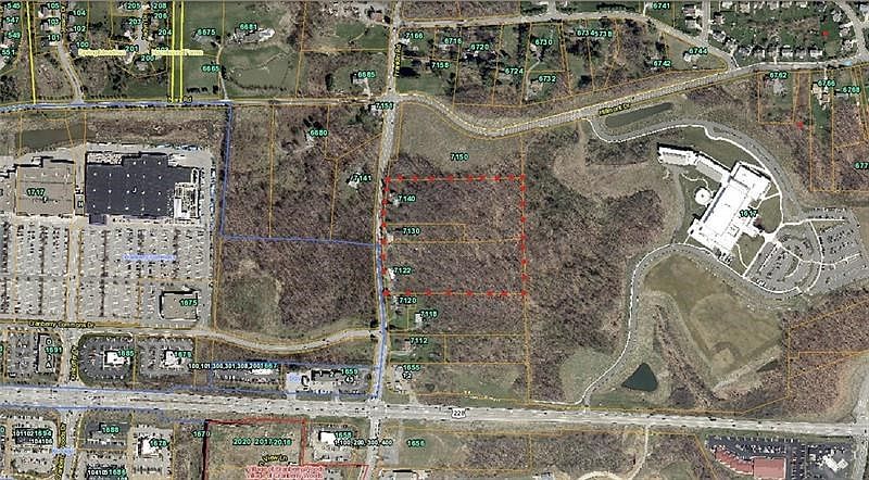 2nd image of 7122 Franklin Rd