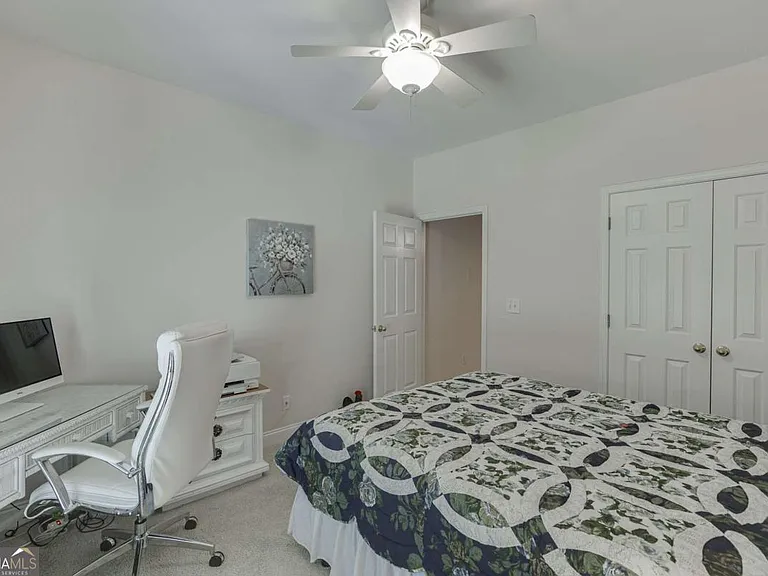 6440 Deep Woods Ct — Photo 32