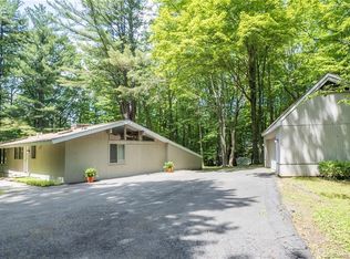 34 Partrick Ln, Wilton, CT 06897
