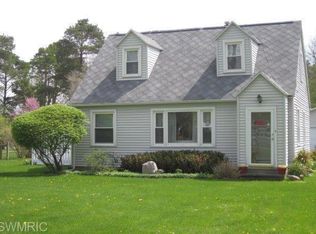 71491 Adamsville Rd, Edwardsburg, MI 49112