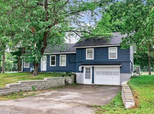 2366 Augusta Rd, South Haven, MN 55382