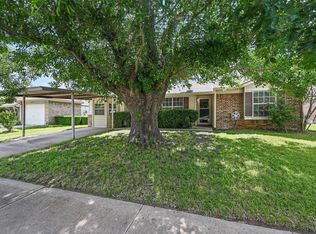5605 Santa Fe Trl, Haltom City, TX 76148