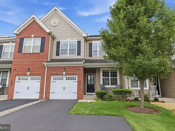 170 Saddlebrook Dr, Bensalem, PA 19020