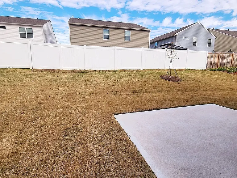 395 Paulownia Cir — Photo 11