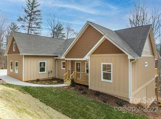 2 Ivywood Rd, Weaverville, NC 28787