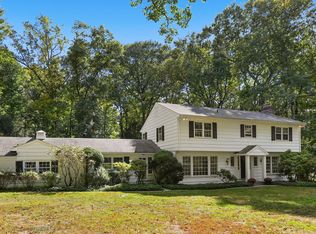 3 Dundee Rd, Stamford, CT 06903