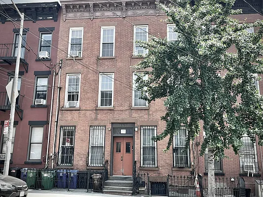 Rented by Brown Harris Stevens | media 25