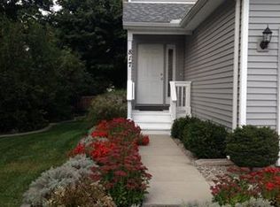 817 Baird St, Holly, MI