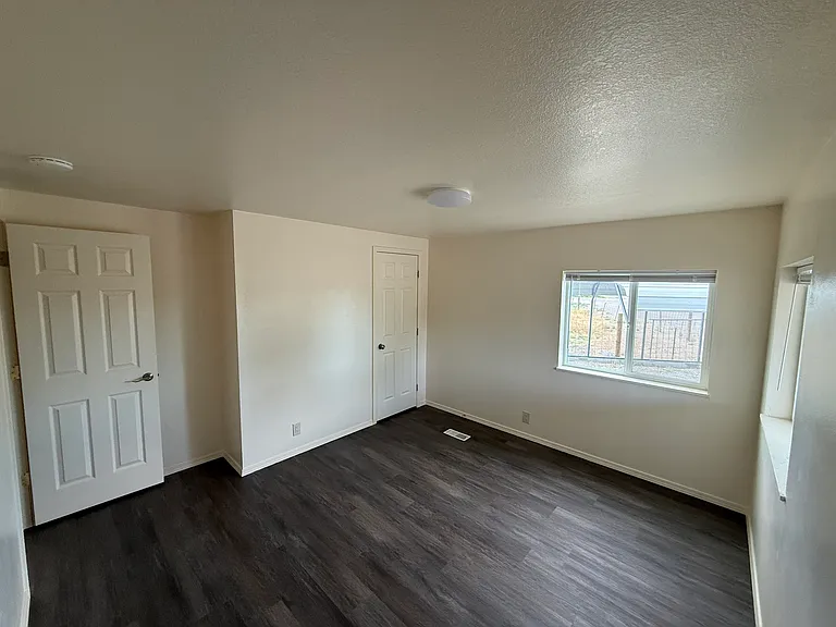 1355 Bart Ln — Photo 12