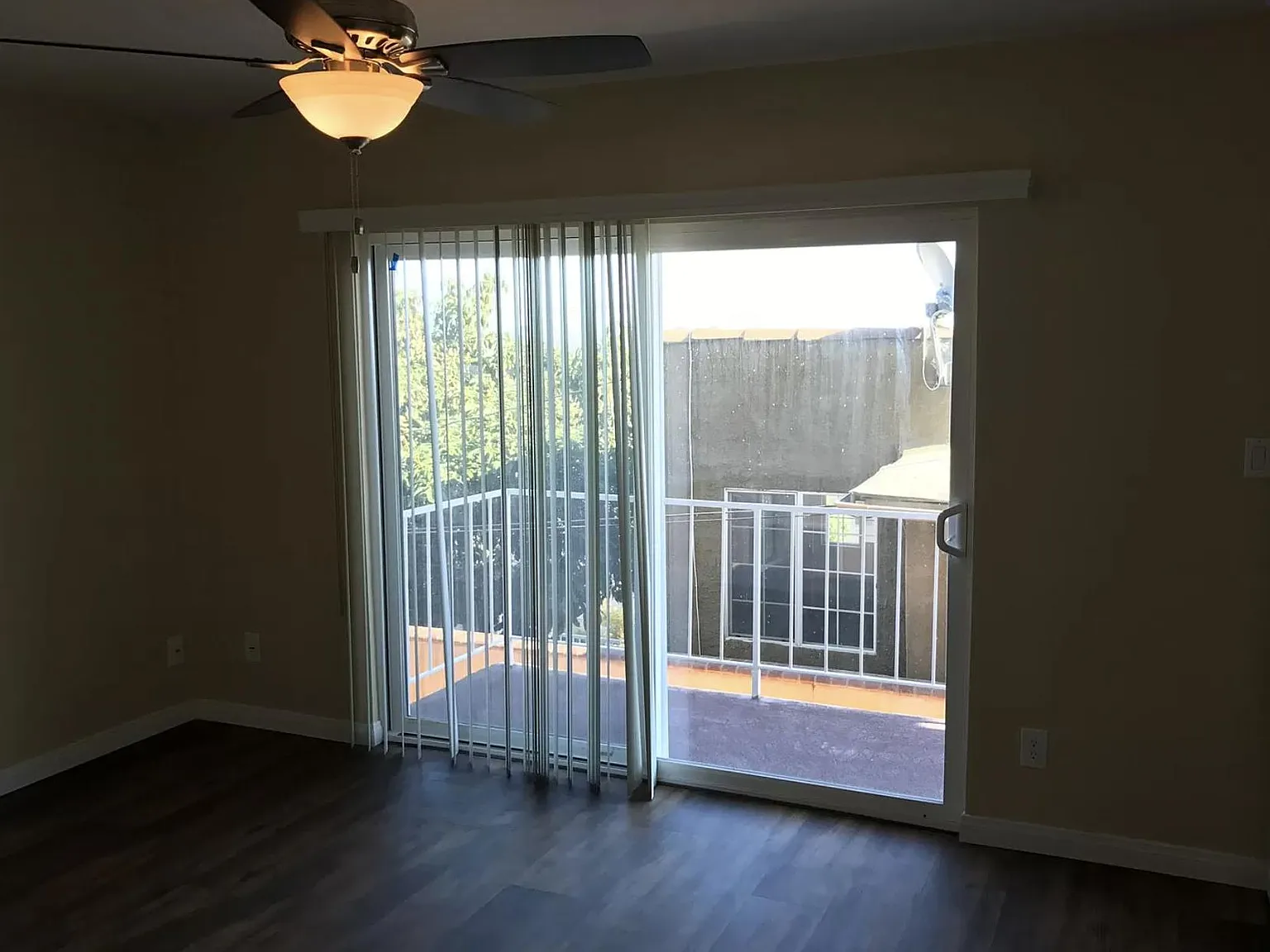 2 bed, 1.5 bath, 925 sqft, $2,850 — Photo 4