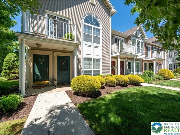 1964 Mattis St, Hellertown, PA 18055