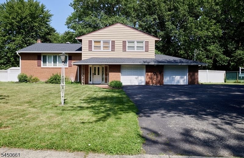 1st image of 114 Marmora Rd