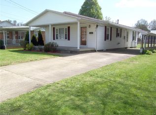 618 20th St, Vienna, WV 26105