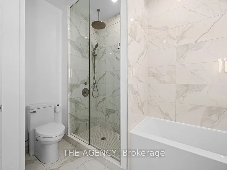 39 Roehampton Ave #4506 — Photo 22