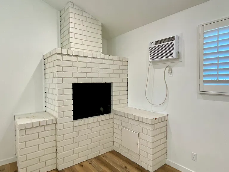 2351 Pepperwood Ave #1/2 — Photo 10