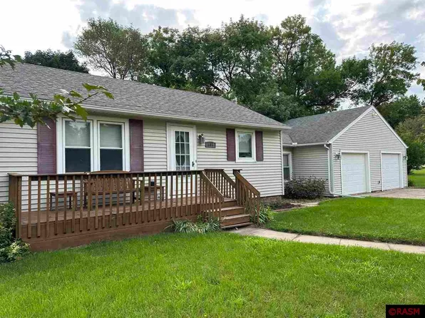 605 8th St S, Saint James, MN 56081