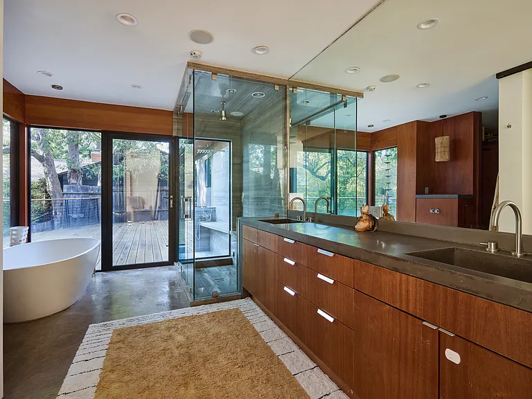8052 Woodrow Wilson Dr — Photo 16